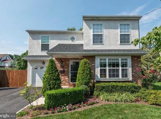 2420 E County Line Rd, Ardmore, PA 19003