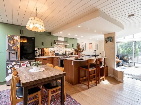 1173 W 8th Ave, Vancouver, BC V6H 1C5
