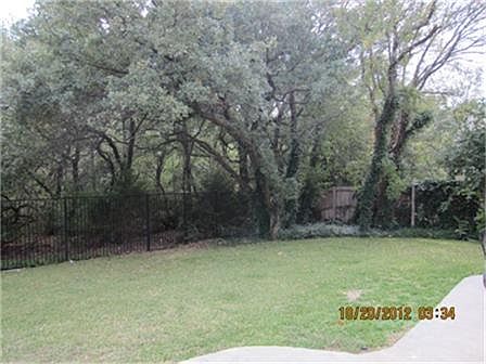 3rd image of 4205 Boxwood Dr
