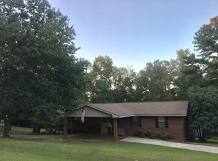 111 Hubbard Dr, Gordon, GA 31031