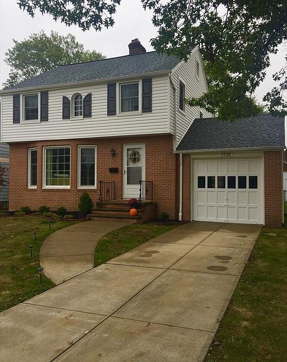 1st image of 4788 W Park Dr