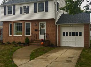 4788 W Park Dr, Fairview Park, OH 44126