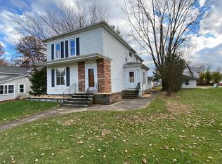 208 W Main St, Durand, IL 61024