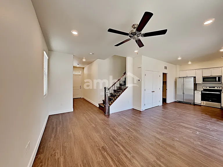 1522 Garden Swing Ave — Photo 6