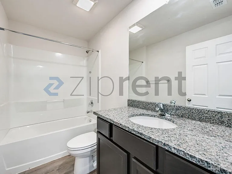 12009 Henley Ave #12009 — Photo 16