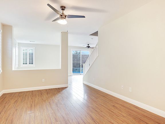 4th image of 2505 Cockatiel Dr
