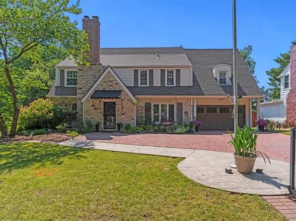 6124 Ward Pkwy, Kansas City, MO 64113