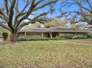 511 Hillcrest Dr, Alexandria, LA 71301