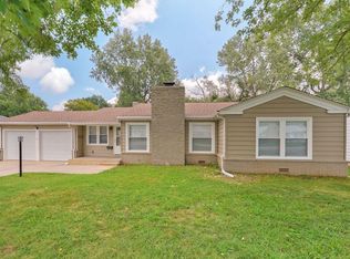 1840 S Glencrest Avenue, Springfield, MO 65804