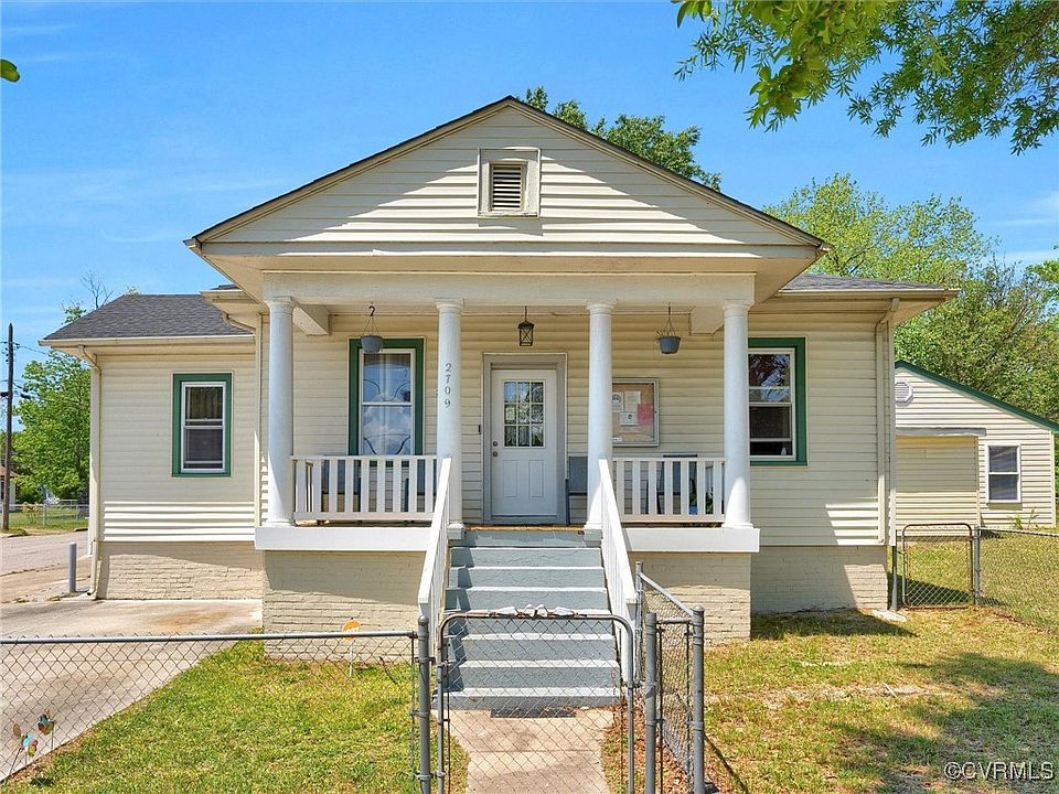 1st image of 2709 Oaklawn Blvd