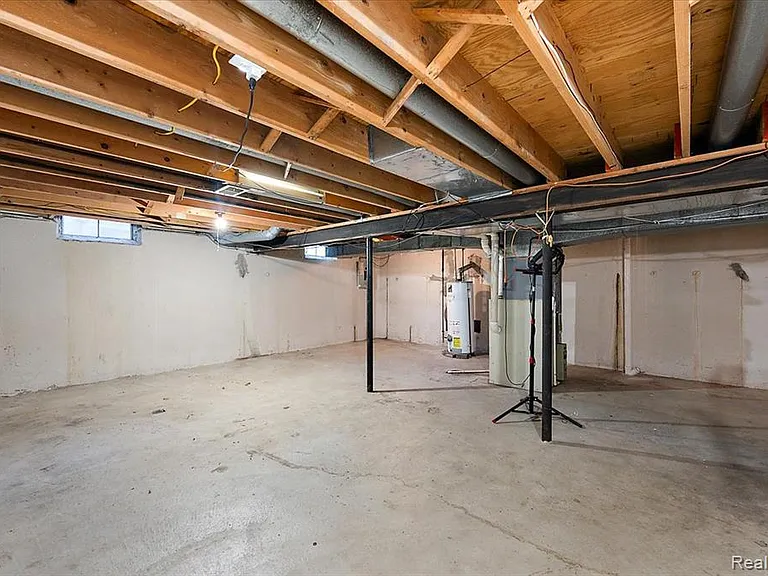 48156 Virginia Ct — Photo 38