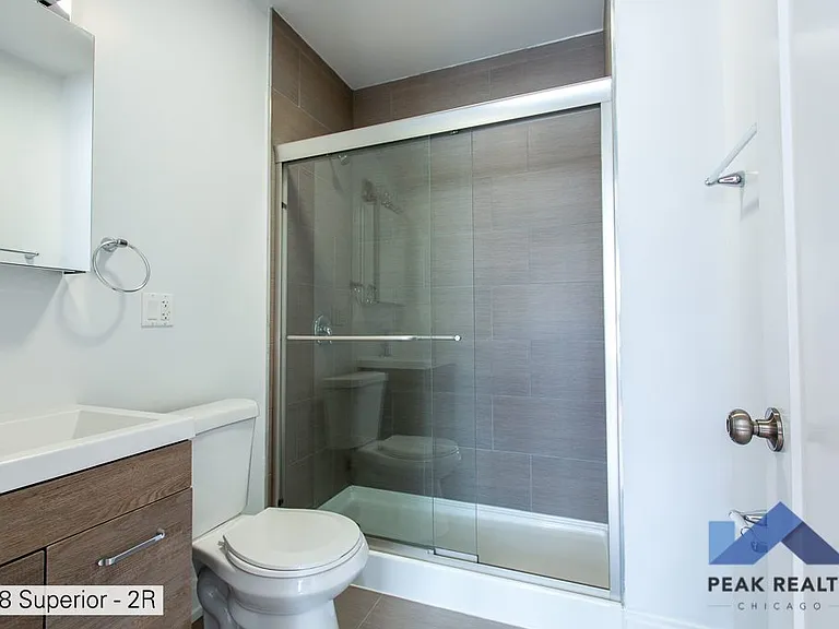 2558 W. Superior St. — Photo 11