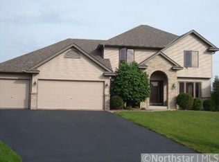 10945 Alexandra Ct, Inver Grove Heights, MN 55077