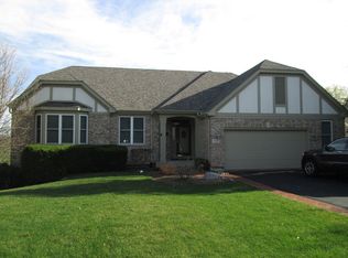 604 Long Cove Dr, Lake In The Hills, IL 60156