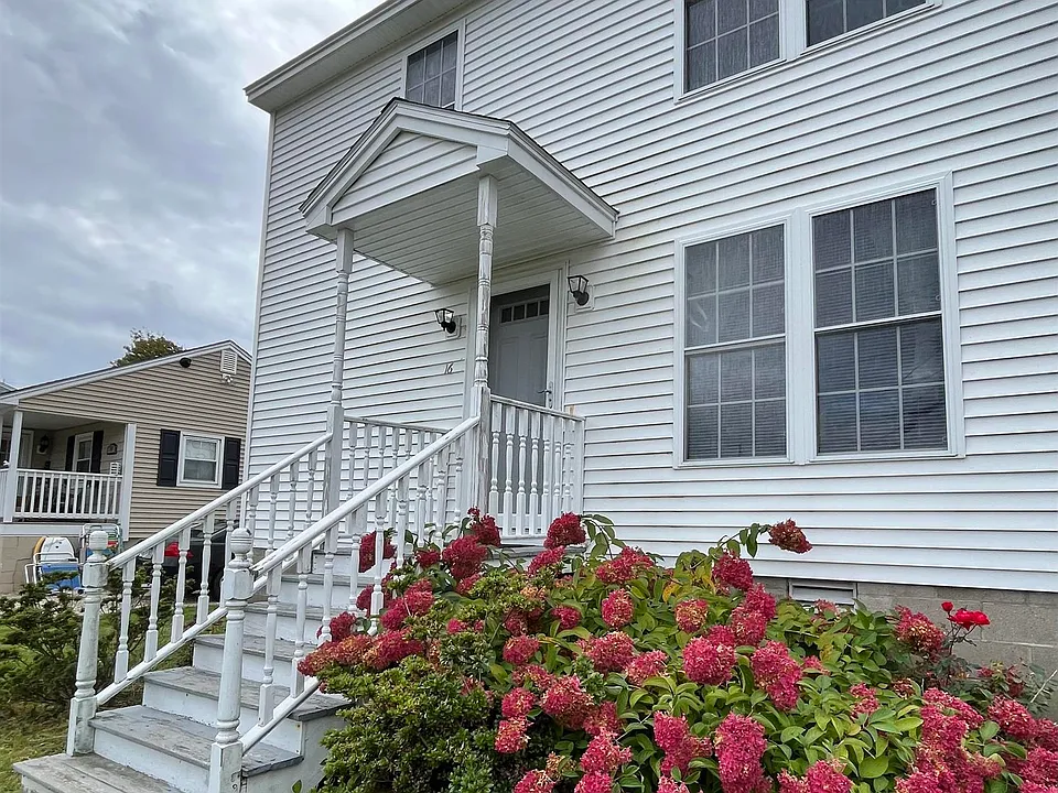 16 E Atlantic Ave