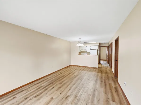 540 Auburn Pl NW #C, Elk River, MN 55330