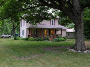 75690 40th St, Paw Paw, MI 49079