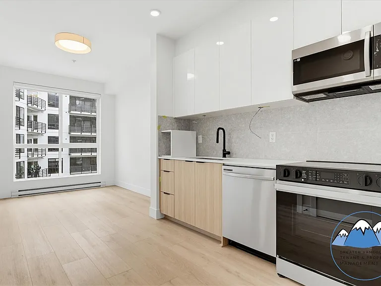 20769 Fraser Hwy — Photo 4