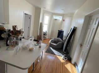 881 Beacon St #11, Boston, MA 02215