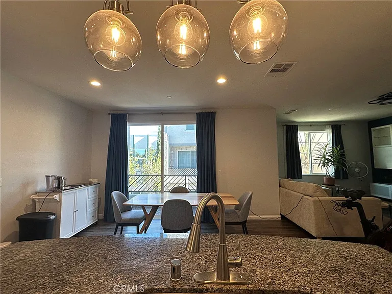106 Eureka Pl — Photo 9