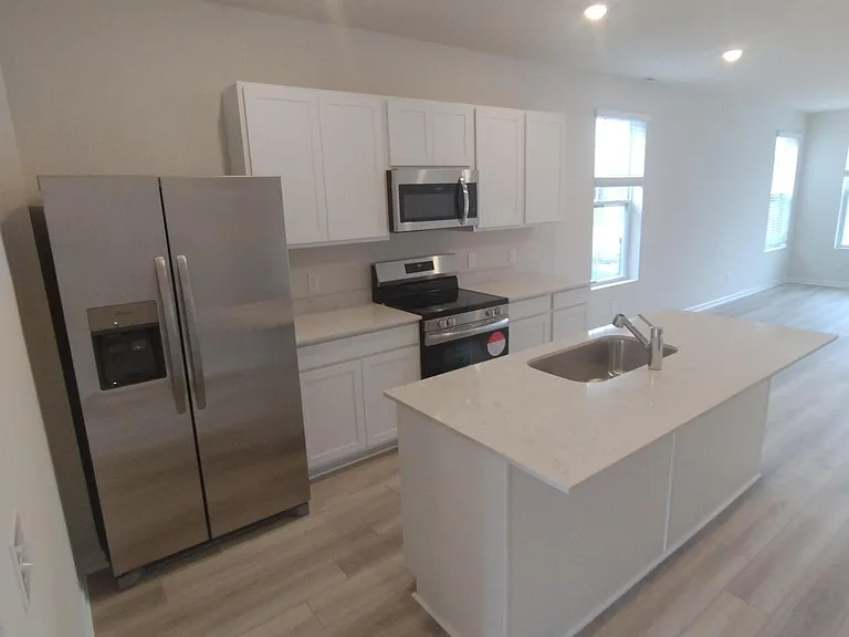 454 Alcott Way — Photo 3
