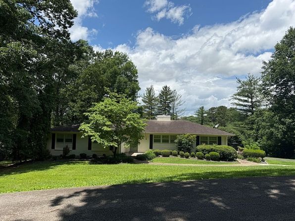 4 Edgewood Dr