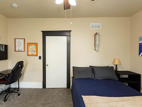 5th image of 200 Spruce St