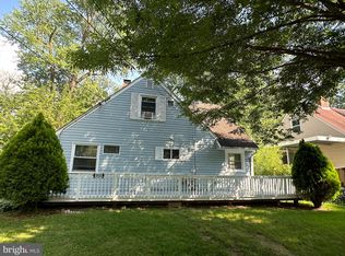 5910 Lemay Rd, Rockville, MD 20851