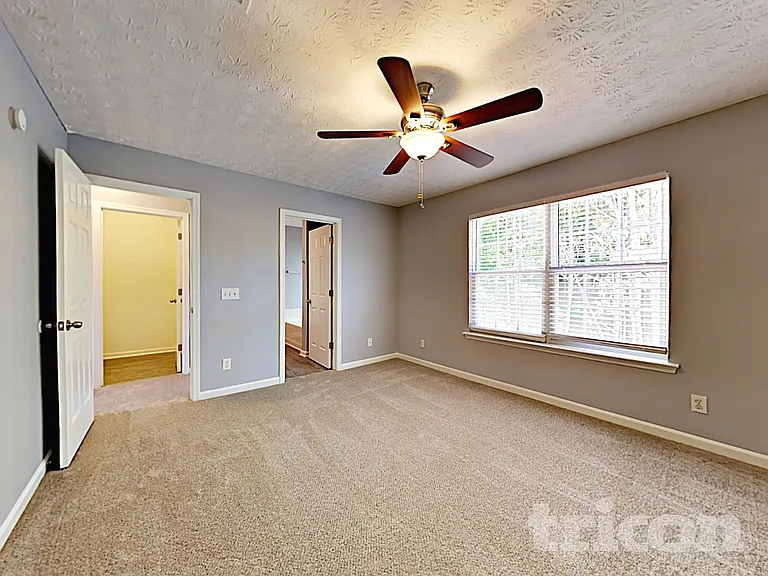1202 W Oaks Way — Photo 8