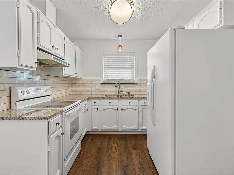 4026 Northwood Dr — Photo 9
