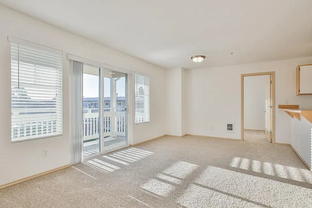2 bed, 998 sqft, $2,250 — Photo 3