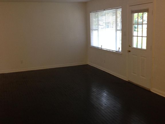 3rd image of 11 Wilburn Dr