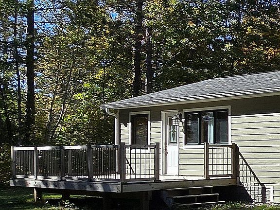 2nd image of 34335 Muskrat Rd