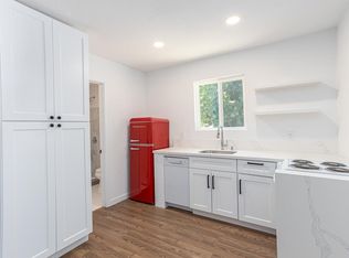 42 E Harriet St #D, Altadena, CA 91001