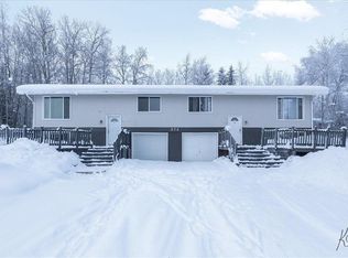 872 Ridge Loop Rd, North Pole, AK 99705