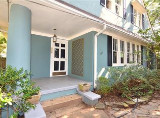 828 S Hawthorne Rd, Winston Salem, NC 27103