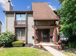 106 Saint Andrews Dr, Cincinnati, OH 45245