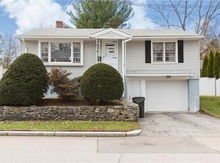 88 Victoria St, Providence, RI 02909