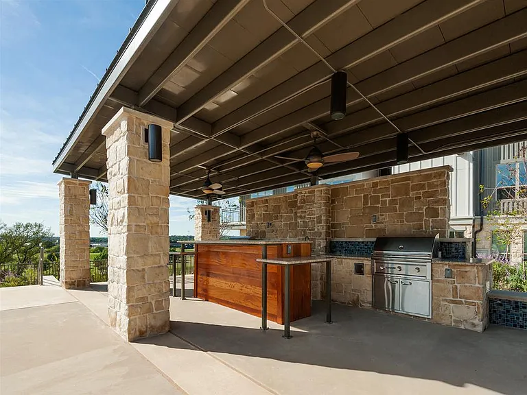 The Kelley at Samuels Ave — Photo 43