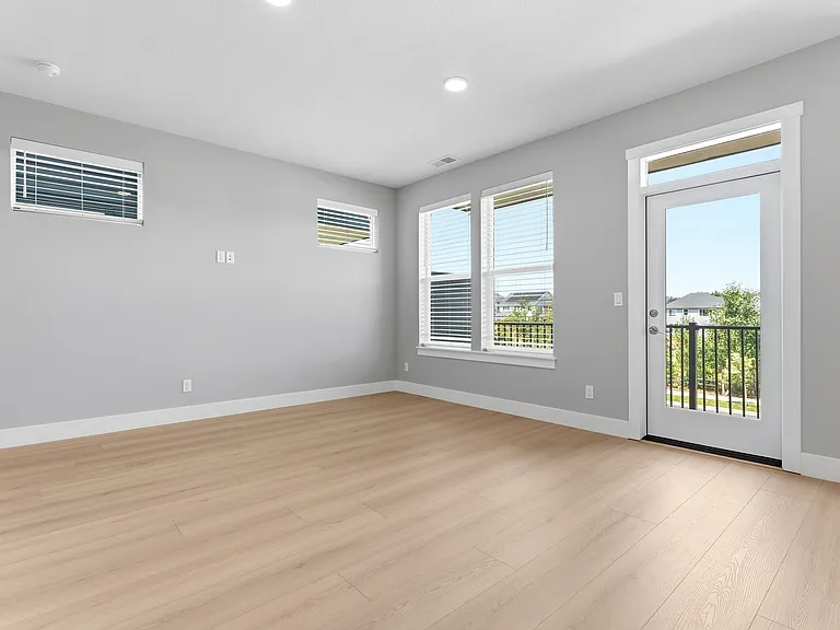 16457 NW Liberty St #1 — Photo 13