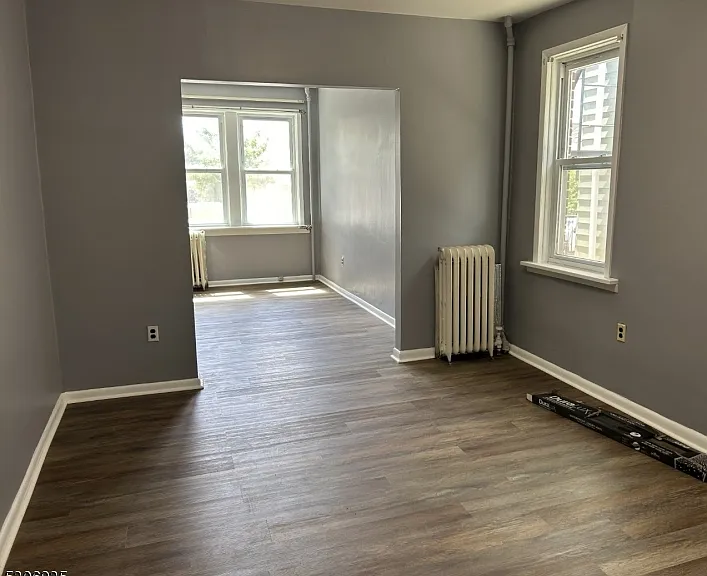 14 Bergen Ave — Photo 3