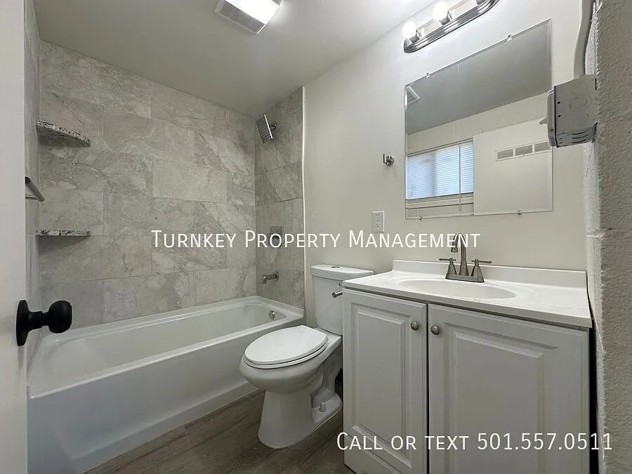904 W 25th, Unit 2 -- 1/2 Off First Month Rent! — Photo 3