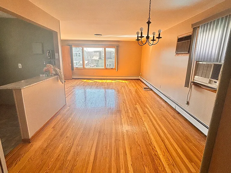 25 Linden St #2 — Photo 12