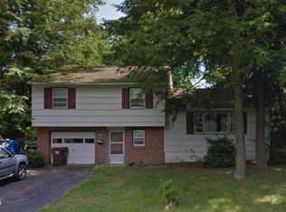 499 Stratton Pl, Delmar, NY 12054