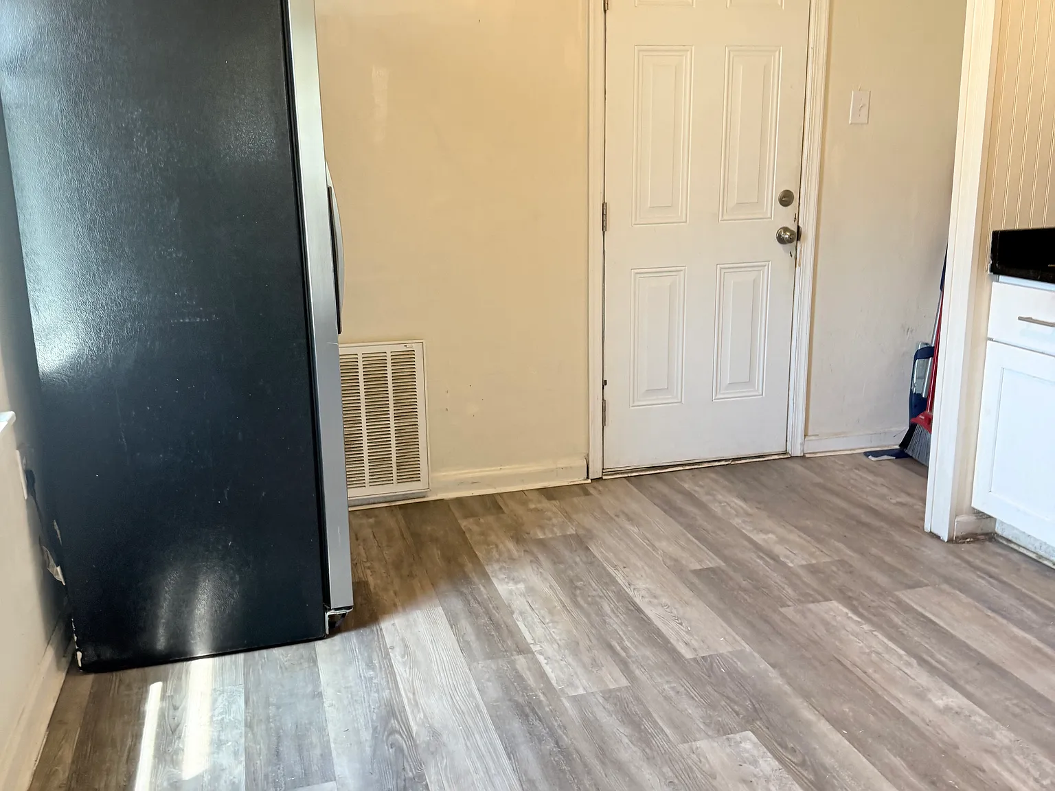 2 bed, 984 sqft, $1,525 — Photo 4