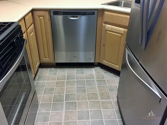 Rented by ONE Manhattan Real Estate | media 18