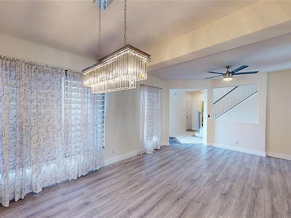 2nd image of 3044 CAMINO REAL DRIVE S