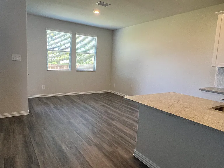 4005 Turpin Dr — Photo 5