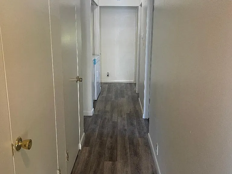 2044 Sunrise Cir — Photo 11