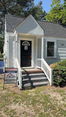 807 Jordan St S #A Photo 1 807 Jordan St S #A Photo 1